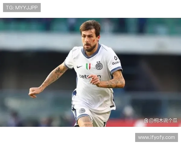 阿切尔比两次禁区内推倒佩德里引争议裁判是否应判点球成焦点